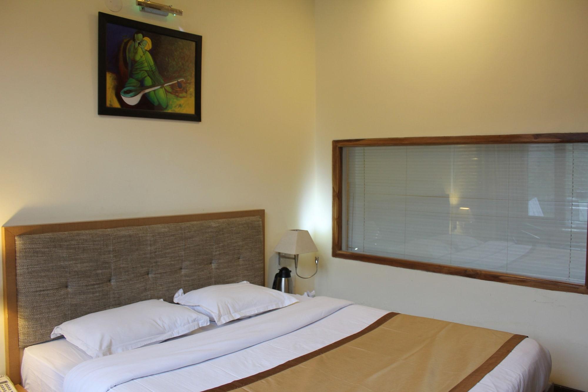Bravia Hotel Manali Inn Manāli Exterior foto