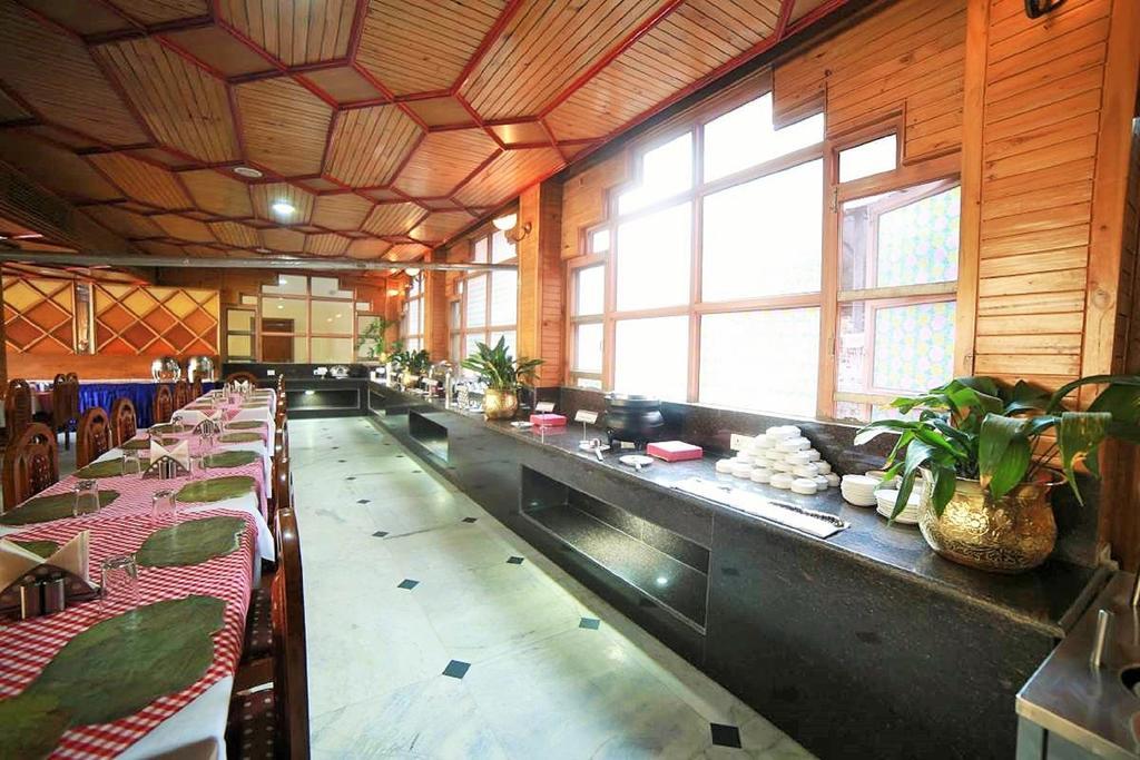 Bravia Hotel Manali Inn Manāli Exterior foto